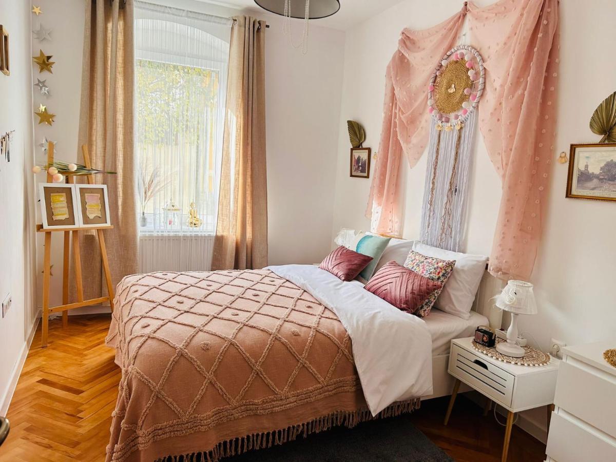 Apartment The Change House- Cozy Vibe Terasa Dormitoare Separate Brașov