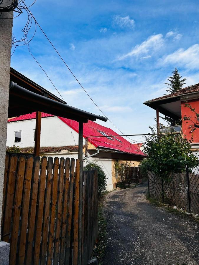 The Change House- Cozy Vibe Terasa Dormitoare Separate Brașov
