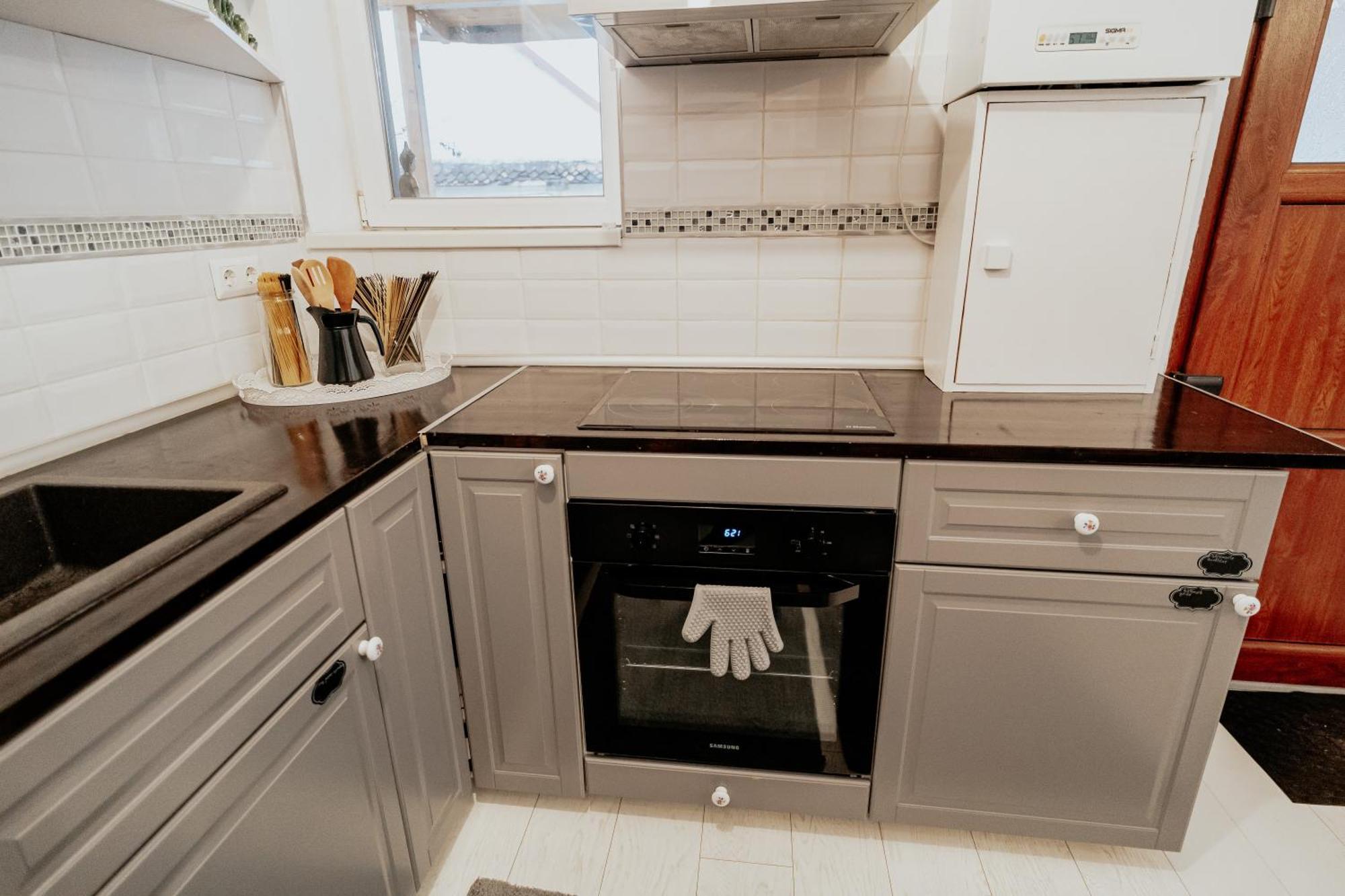 Apartment The Change House- Cozy Vibe Terasa Dormitoare Separate